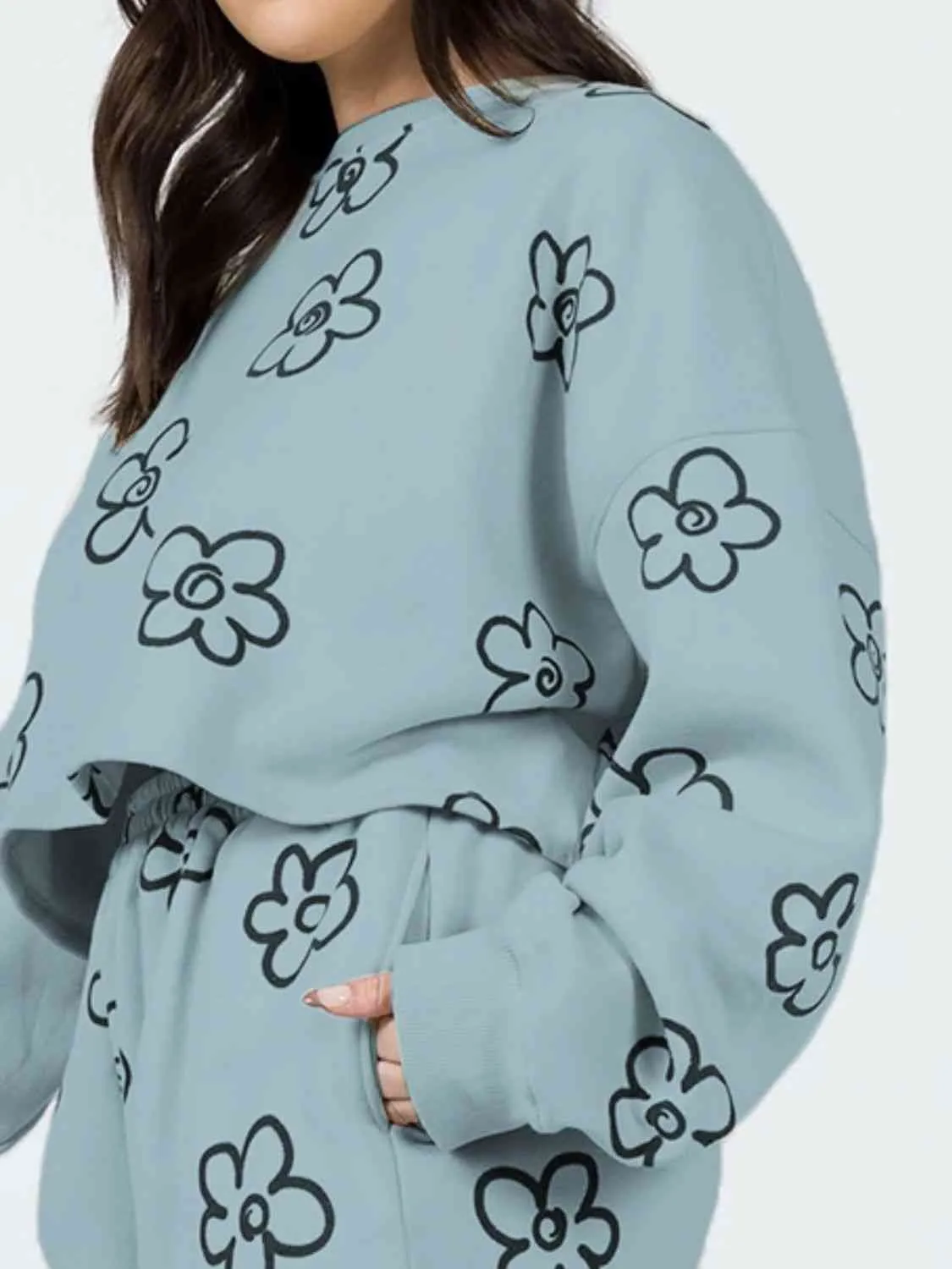 3 Comfy Floral Sweatshirt w/ Shorts Outfit