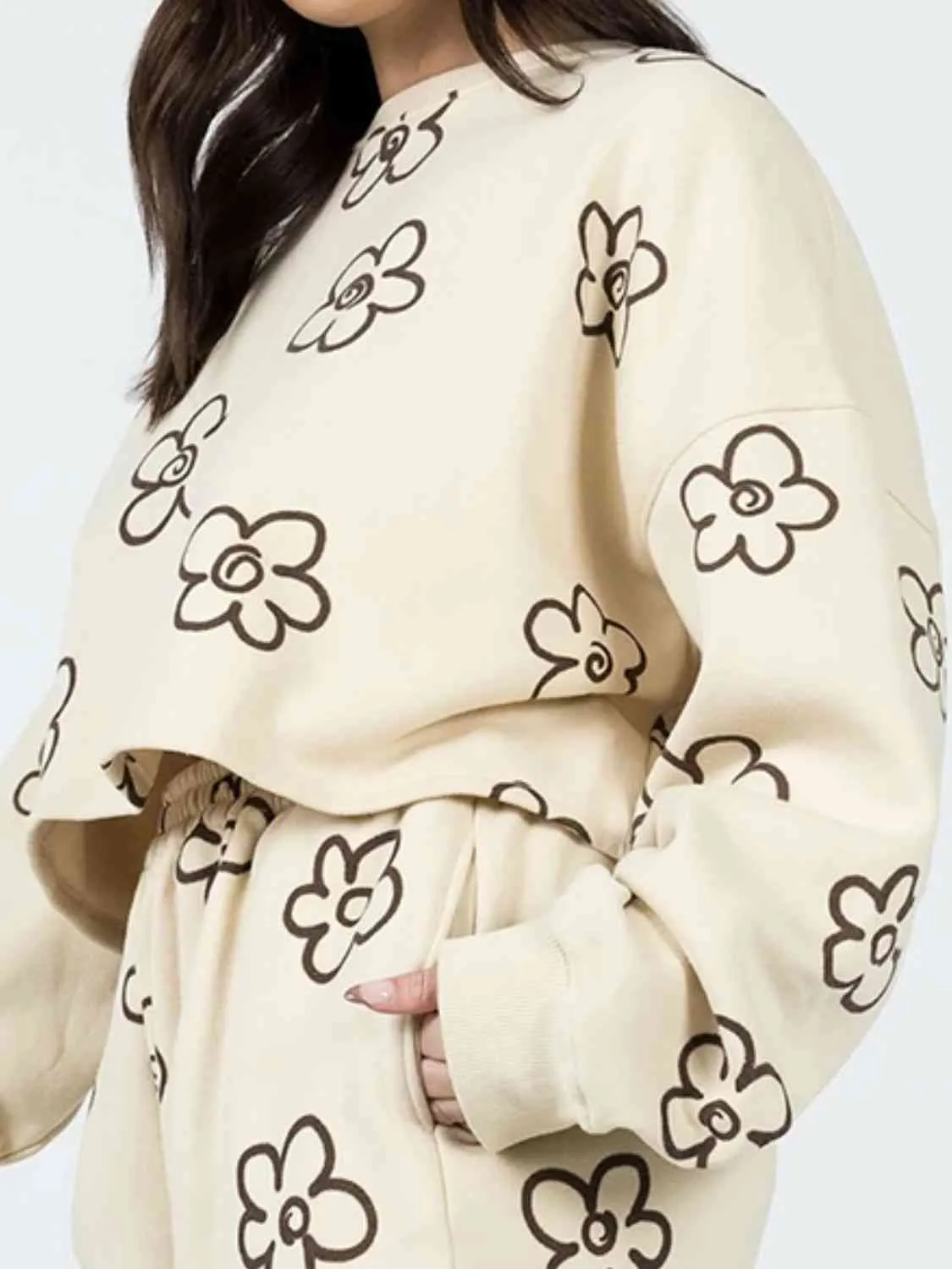 3 Comfy Floral Sweatshirt w/ Shorts Outfit