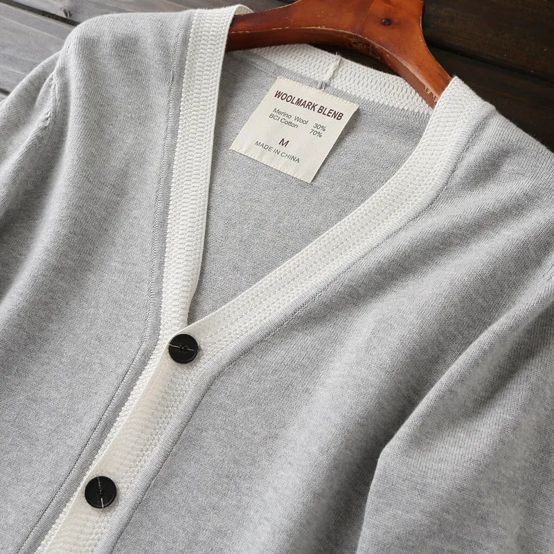 30% wool  70% cotton! Foreign trade tail goods men's autumn and winter  V-neck knitted cardigan sweater coat