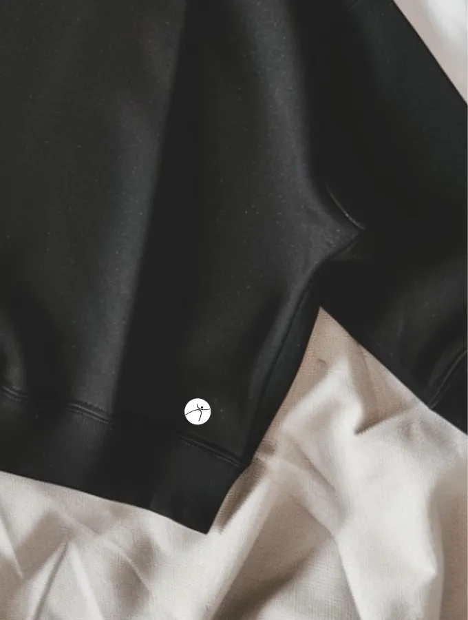 DAD SWISH SWEATER - BLACK