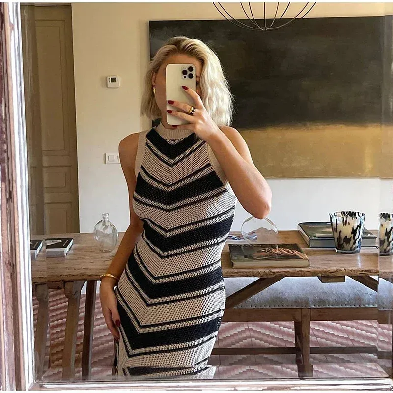 Flora - Knitted striped dress with tassels