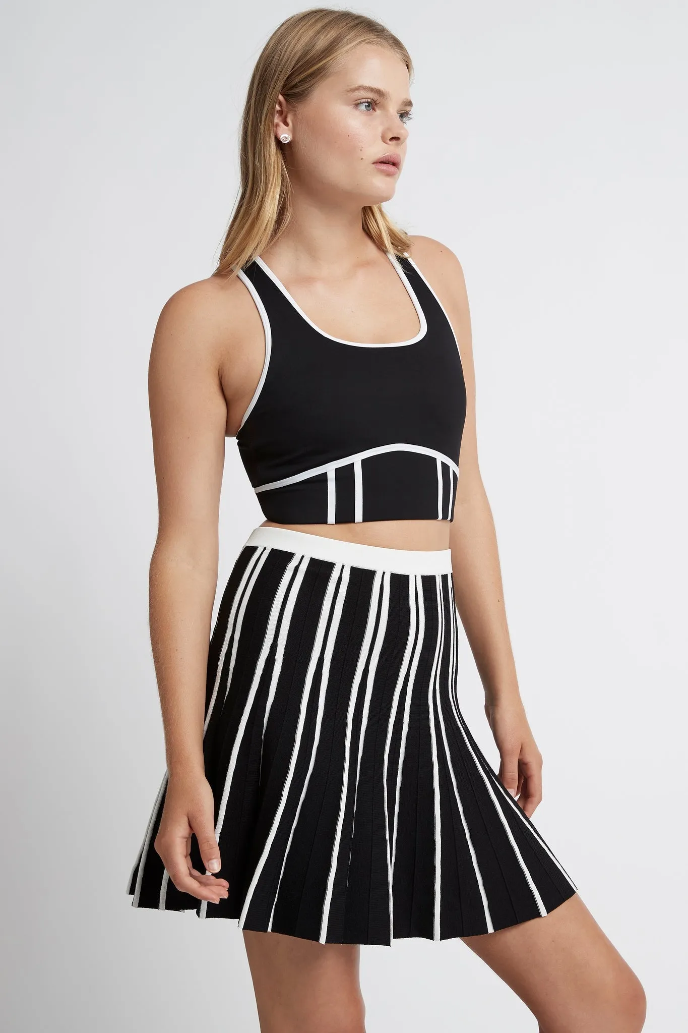 Pleated Knit Mini Skirt 611