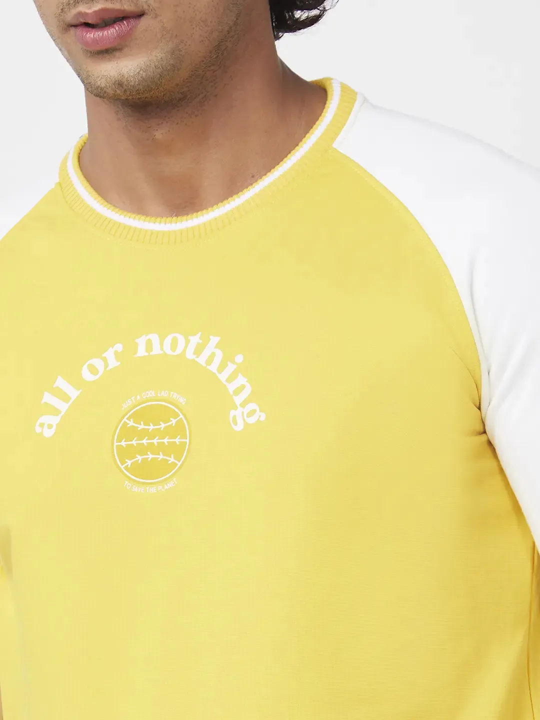 Spykar Men Chrome Yellow Blended Slim Fit Full Sleeve Round Neck Plain Sweatshirt